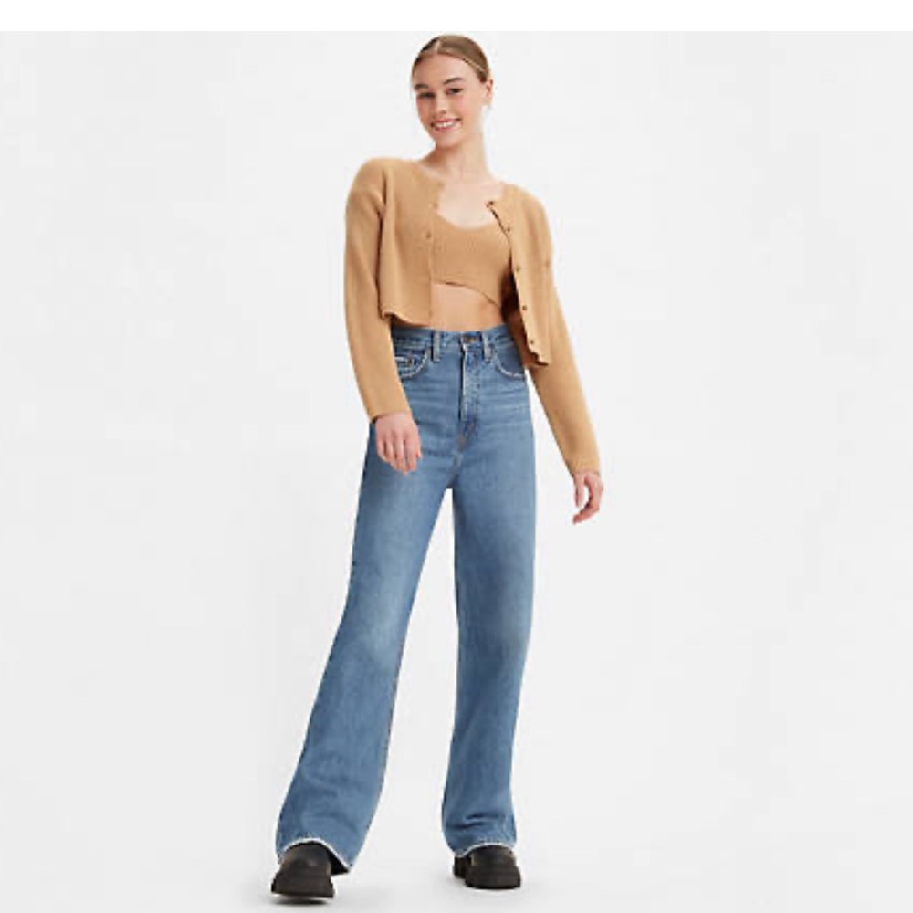 Trendy And So Comfortable Levi’s High Loose Medium Wash Jeans 27 Like New!!
